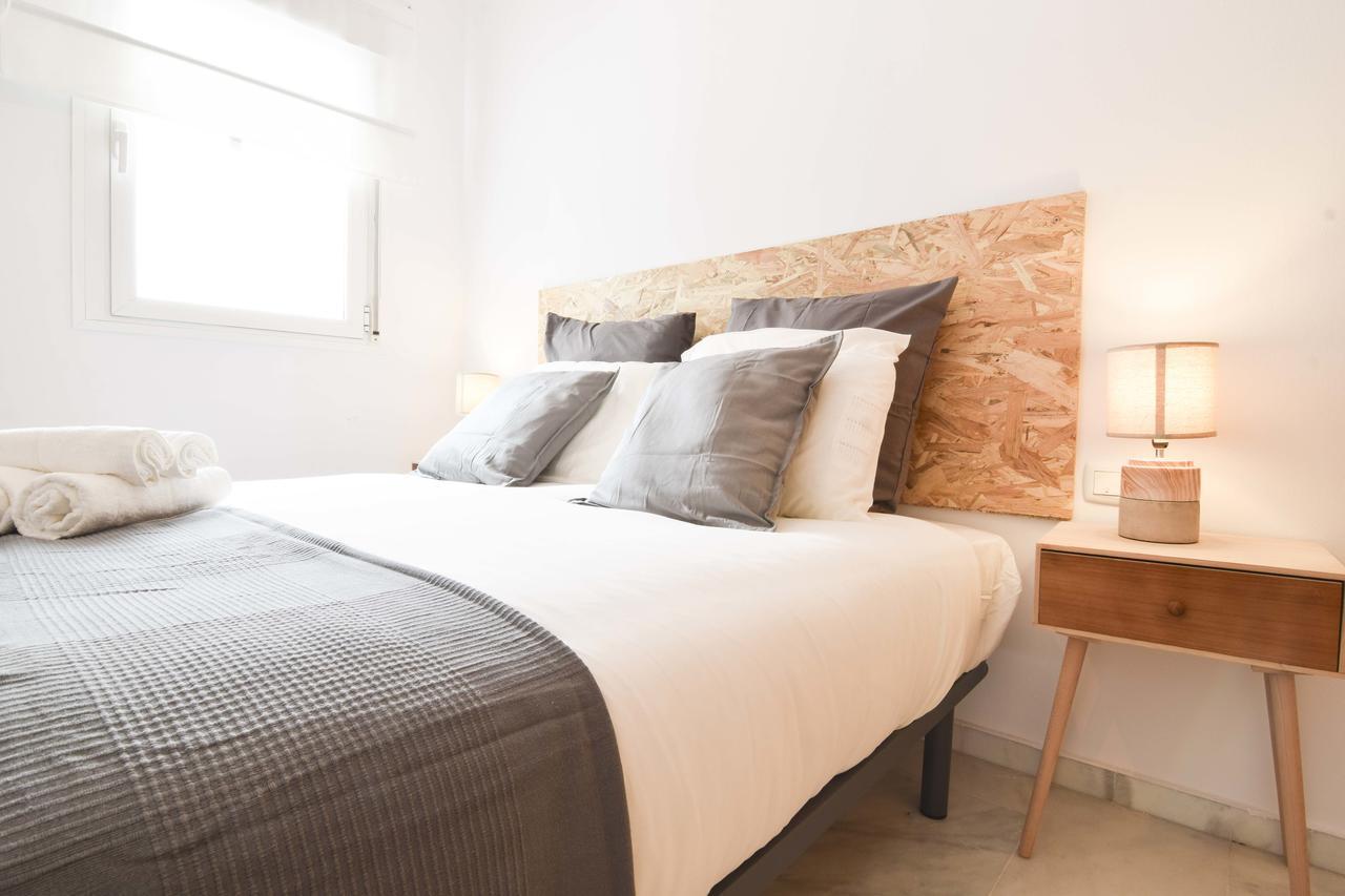P&P Apartaments Carrera De Capuchinos Málaga Exterior foto