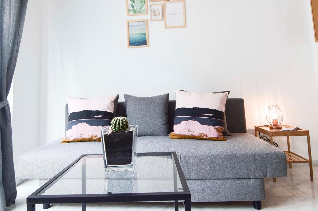 P&P Apartaments Carrera De Capuchinos Málaga Exterior foto