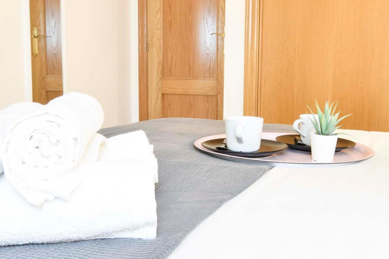 P&P Apartaments Carrera De Capuchinos Málaga Exterior foto